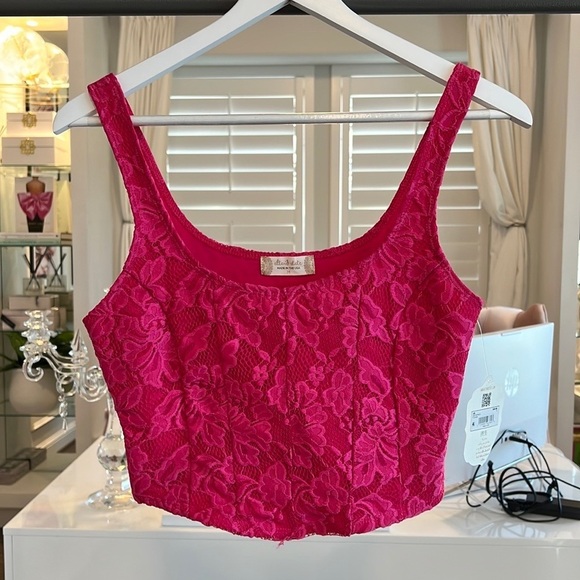 ALTAR’D STATE FUCHIA LACE CORSET CROP TOP SIZE M - Picture 2 of 10